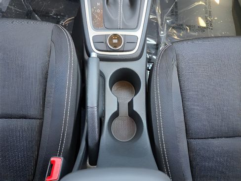 Used 2025 Hyundai Venue SEL image 28