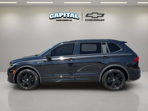 Used 2023 Volkswagen Tiguan SE R-Line FWD image 2