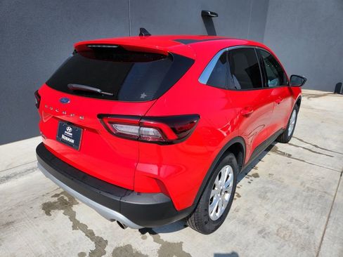 Used 2024 Ford Escape Active w/ Cold Weather Package FWD image 5