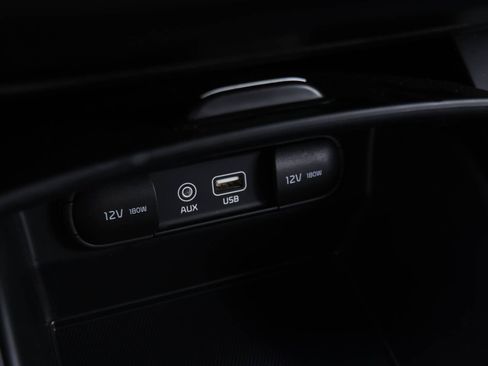 Used 2019 Kia Sorento LX image 9