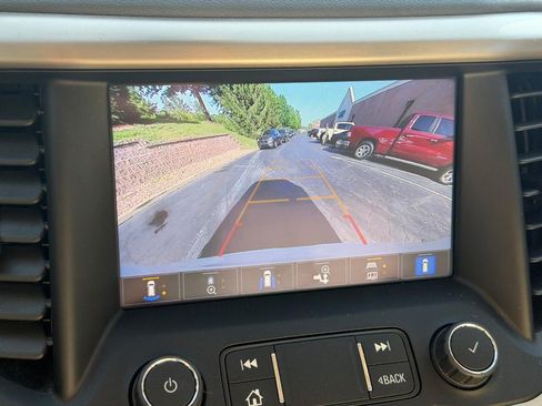 Used 2021 GMC Acadia Denali w/ Denali Ultimate Package AWD/4WD image 22