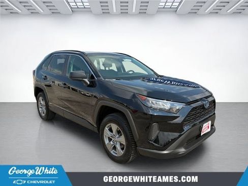 Used 2022 Toyota RAV4 LE AWD/4WD image 1