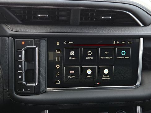 Used 2024 GMC Yukon XL Denali RWD image 15