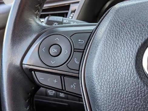 Used 2021 Toyota Camry SE image 12