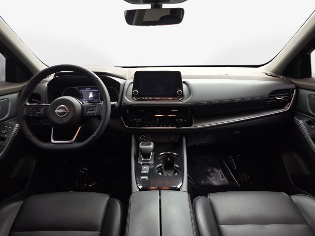 Used 2022 Nissan Rogue SV w/ SV Premium Package FWD image 13