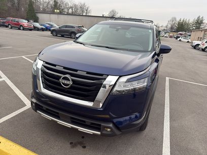 Certified 2022 Nissan Pathfinder SL