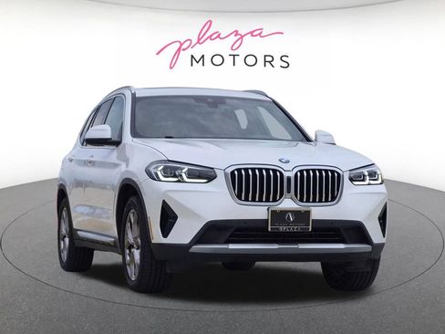 Used 2023 BMW X3 xDrive30i w/ Premium Package w/ZPA AWD/4WD image 3
