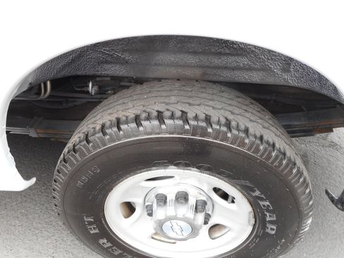 Used 2016 Chevrolet Express 3500 LT w/ LT Preferred Equipment Group image 11