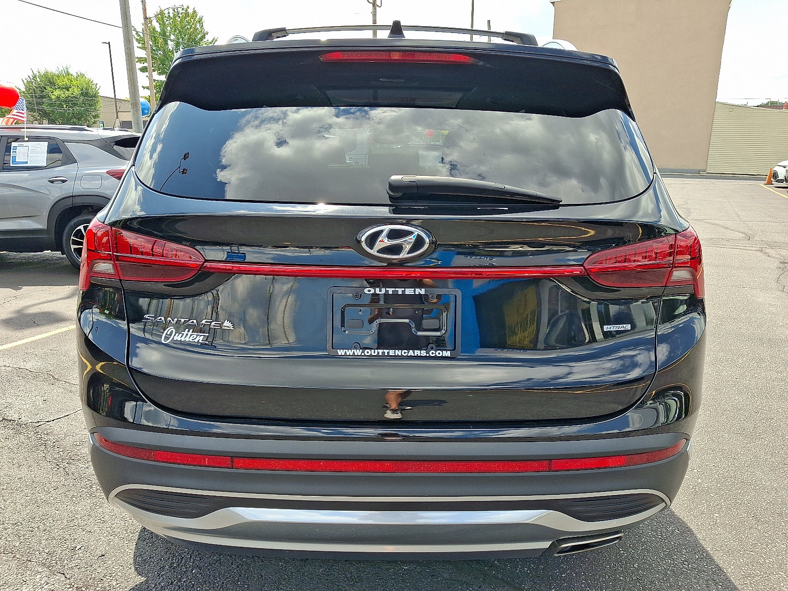 Used 2023 Hyundai Santa Fe SEL w/ Premium Package AWD/4WD image 4