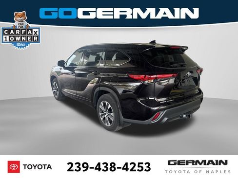 Used 2022 Toyota Highlander XLE image 5