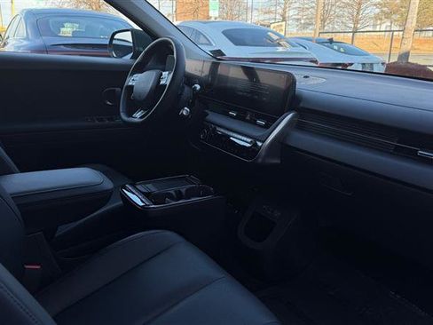Used 2025 Hyundai Ioniq 5 SEL image 32