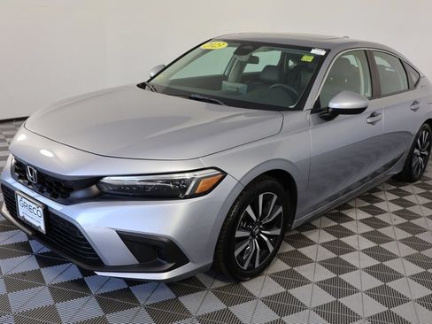 Used 2023 Honda Civic EX-L image 4
