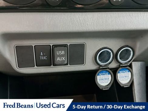 Used 2015 Toyota Tacoma 4x4 Double Cab image 12