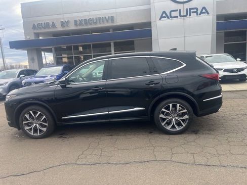 Certified 2023 Acura MDX SH-AWD w/ Technology Package image 5
