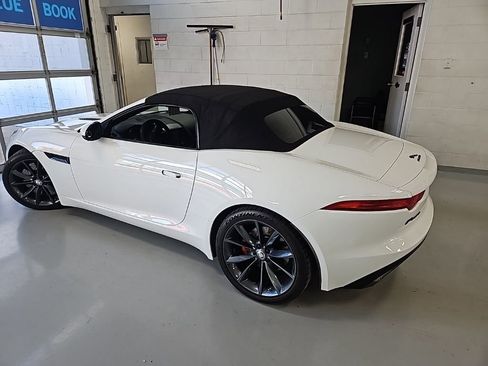 Used 2014 Jaguar F-TYPE S image 10