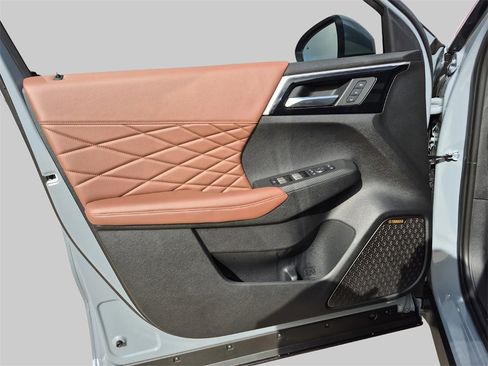 New 2025 Mitsubishi Outlander SEL image 21