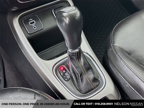 Used 2018 Jeep Compass Latitude w/ Popular Equipment Group image 16