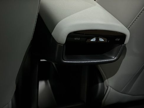 New 2026 Volvo EX30 Ultra w/ Protection Package Premier image 26