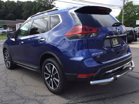Used 2019 Nissan Rogue SL w/ Premium Package AWD/4WD image 10