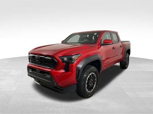 Used 2025 Toyota Tacoma TRD Off-Road image 4