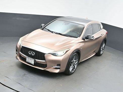 Used 2018 INFINITI QX30 Sport w/ Sport Leather Package image 31