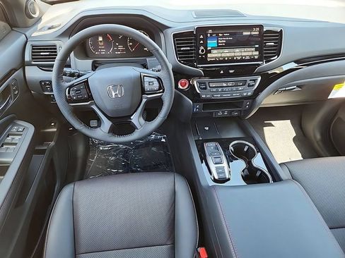 New 2026 Honda Ridgeline Black Edition image 9