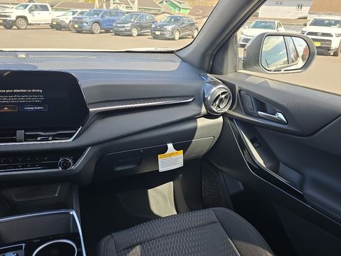 New 2026 Chevrolet Equinox LT w/ Safety and Technology Package AWD/4WD image 21