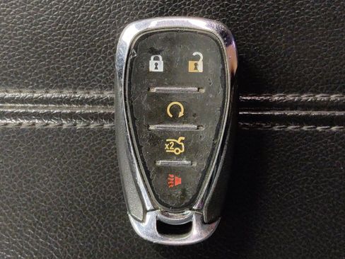 Used 2022 Chevrolet Malibu LT FWD image 32