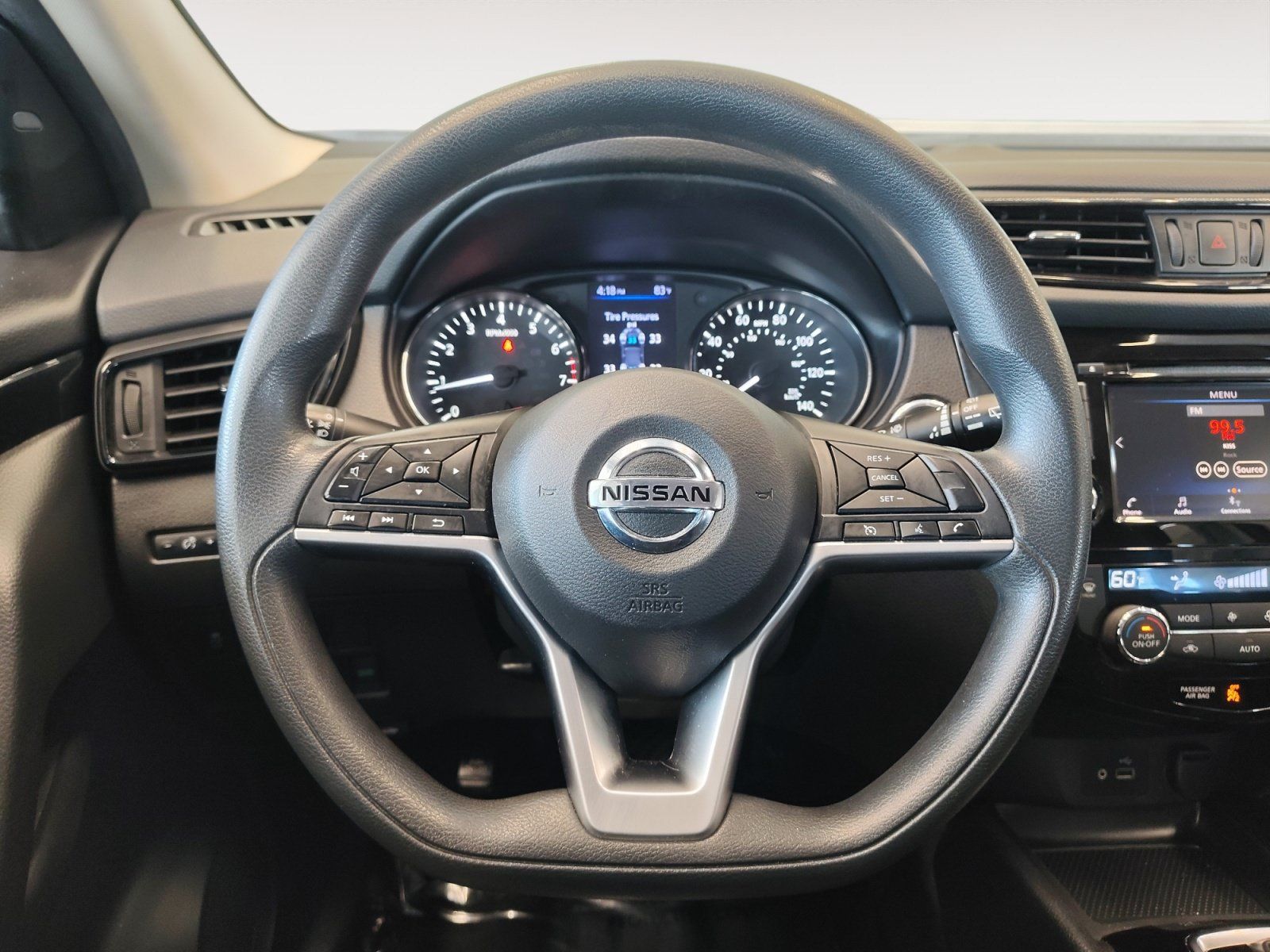 Used 2020 Nissan Rogue Sport SV FWD image 14
