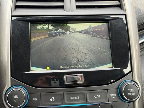 Used 2014 Chevrolet Malibu LT w/ Power Convenience Package FWD image 18