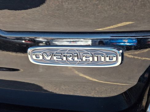 Used 2023 Jeep Grand Cherokee Overland image 32