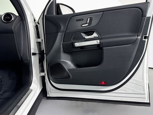 Certified 2026 Mercedes-Benz GLB 250 image 24