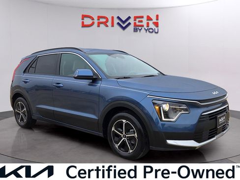 Used 2025 Kia Niro EX image 7