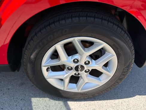 Used 2022 Kia Soul LX w/ Technology Package FWD image 10