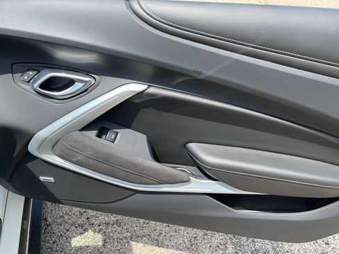 Used 2023 Chevrolet Camaro SS RWD image 7