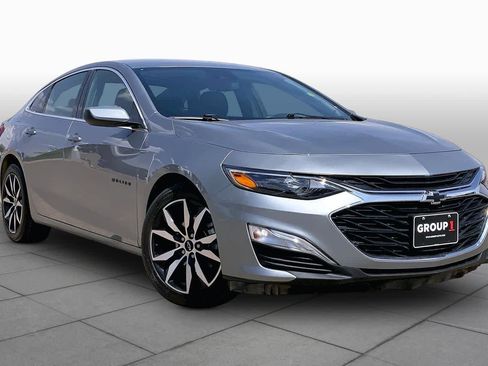 Used 2024 Chevrolet Malibu RS FWD image 3