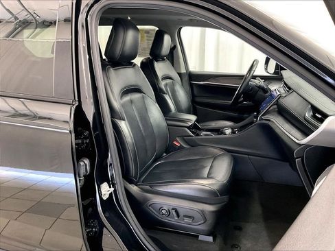 Used 2021 Jeep Grand Cherokee L Limited AWD/4WD image 11