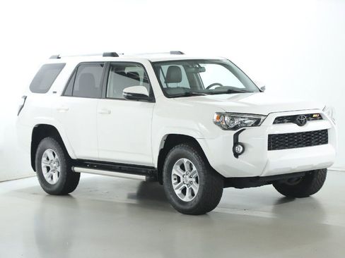 Used 2019 Toyota 4Runner SR5 Premium AWD/4WD image 11