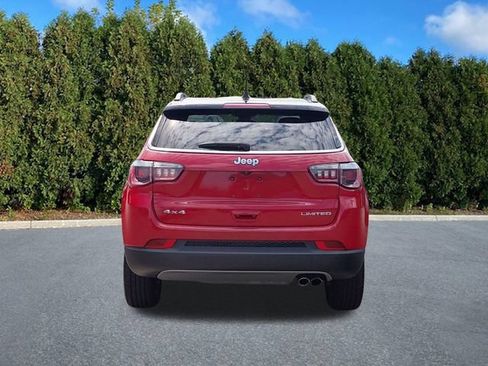 Used 2018 Jeep Compass Limited AWD/4WD image 5