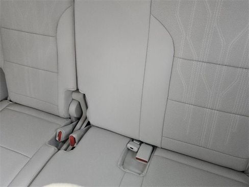 New 2026 Buick Enclave Avenir w/ Super Cruise Package image 11