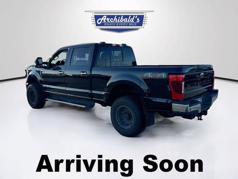 Used 2021 Ford F250 Lariat w/ Lariat Ultimate Package AWD/4WD image 3