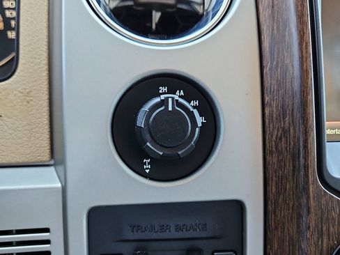 Used 2014 Ford F150 Lariat w/ Equipment Group 502A Luxury image 17