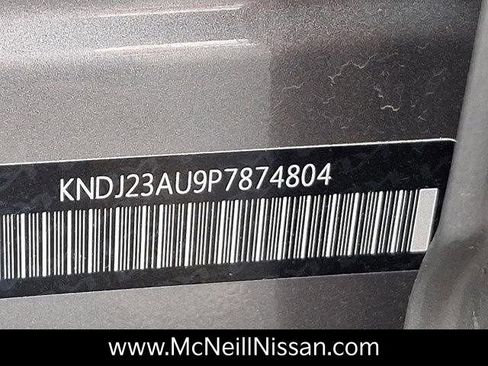 Used 2023 Kia Soul LX image 27