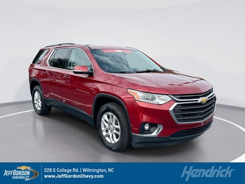 Used 2019 Chevrolet Traverse LT image 1