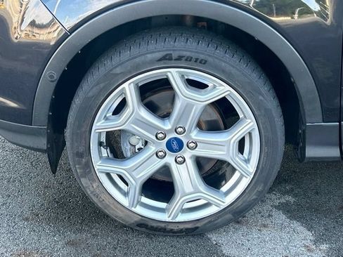 Used 2019 Ford Escape Titanium AWD/4WD image 13