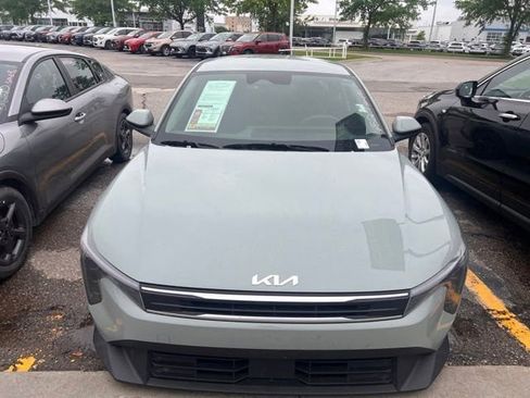 Used 2025 Kia K4 FWD image 2