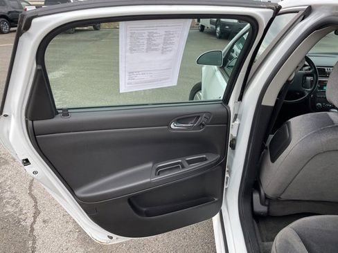 Used 2013 Chevrolet Impala LT image 40