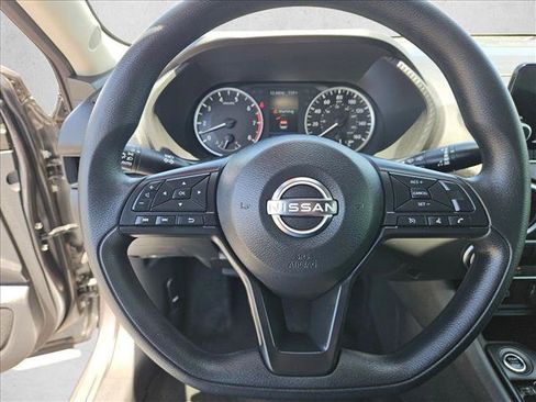 Certified 2025 Nissan Sentra S FWD image 11