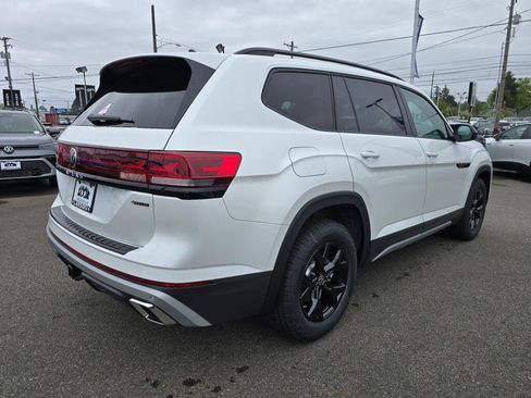 New 2026 Volkswagen Atlas Peak Edition AWD/4WD image 3