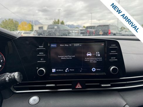 Used 2021 Hyundai Elantra SEL w/ Convenience + Premium Package FWD image 24